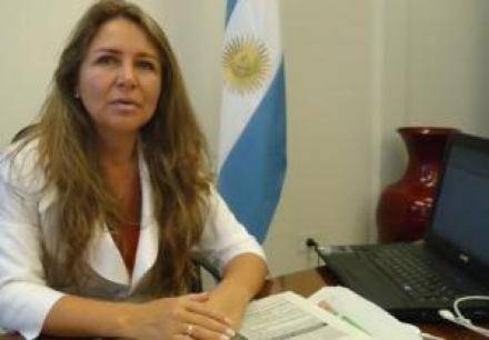 El mi�rcoles parten las urnas hacia las escuelas del interior provincial 