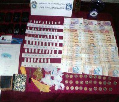 Mujeres detenidas con m�s de medio centenar de dosis de pasta base