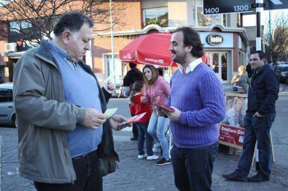 Giri recorri� G�emes y entreg� boletas