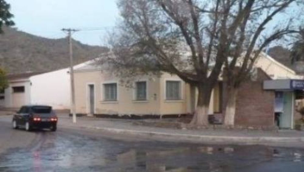Denuncian a Valdez por violentar oficina del Registro Civil