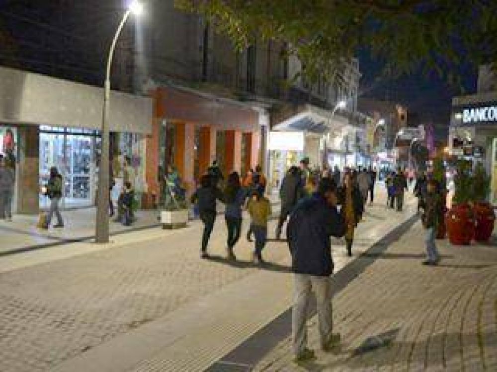 Despu�s de tanta postergaci�n se habilit� la peatonal del Paseo del Padre