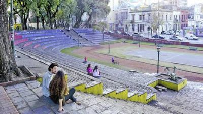 Deterioro y vandalismo: el nuevo plan de obras para el parque Lezama no incluye enrejarlo