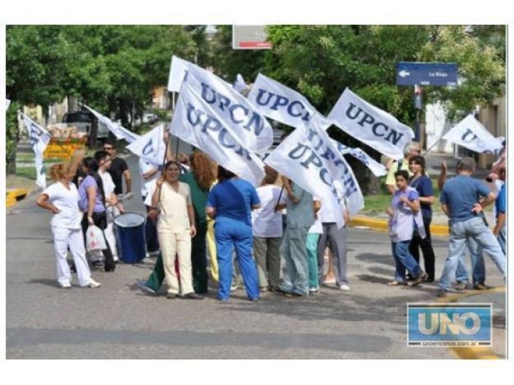 El aumento salarial extra del 3% ser� para todos los estatales