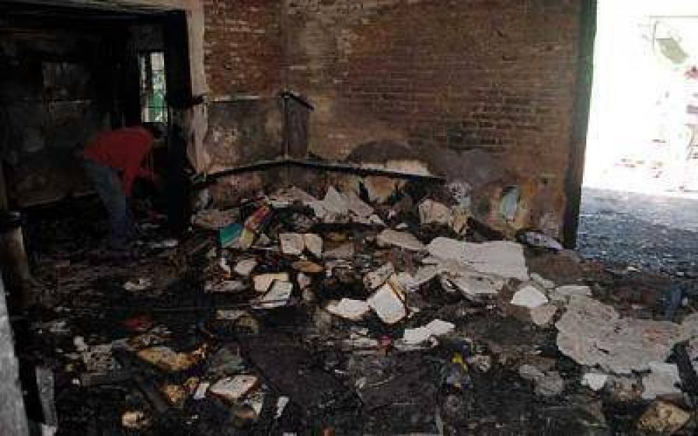 Eseverri sobre el incendio en el comit� radical: "Genera un da�o a la pol�tica"