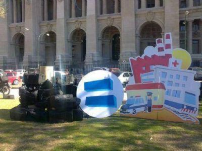 El Frente Progresista C�vico y Social present� �La pir�mide de la corrupci�n� en La Plata