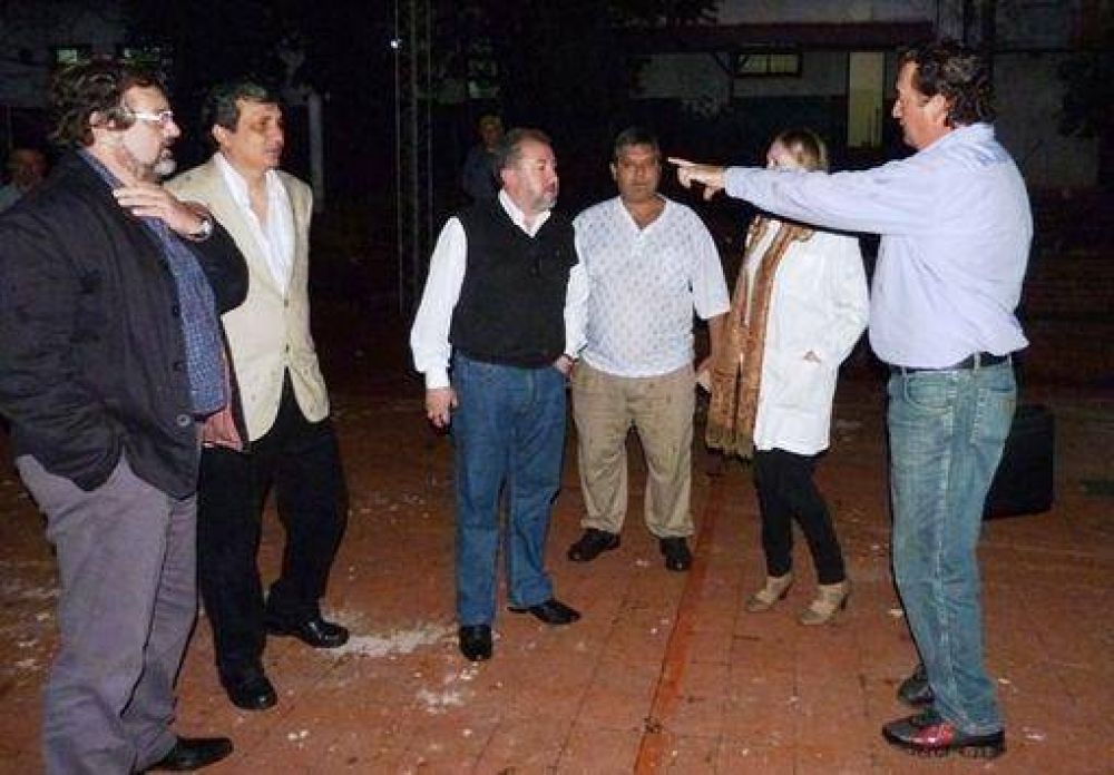 El intendente Rindfleisch y el ministro Franco recorrieron las obras de la escuela 185