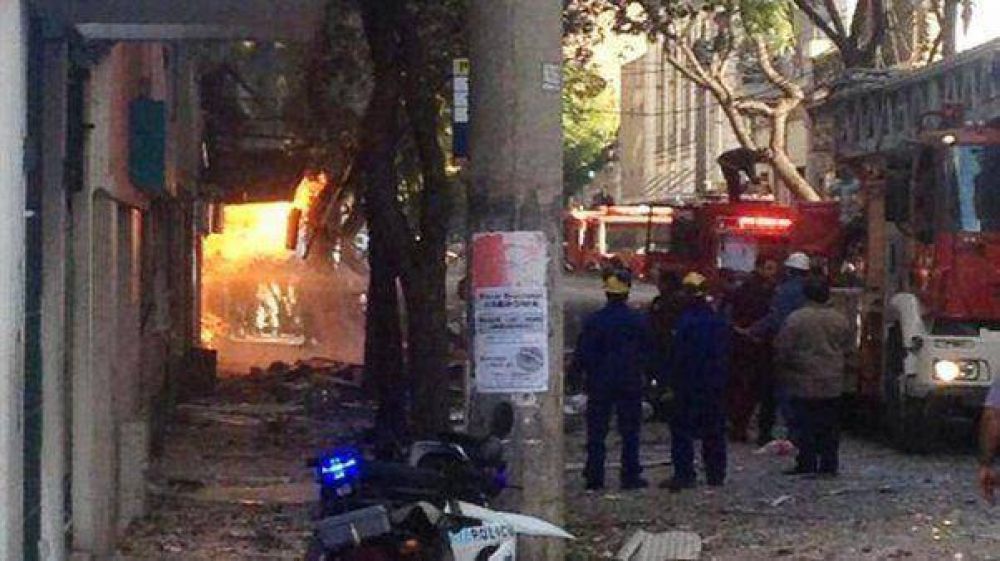 "Llam� al 911 y les dije que se apuren porque iba a volar el edificio"   