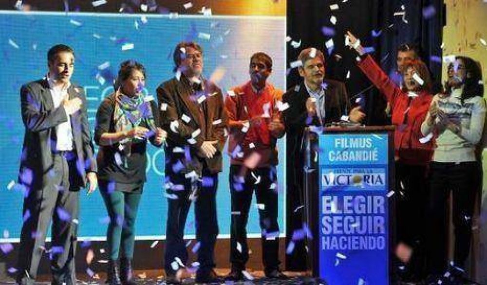 El kirchnerismo cierra en el Teatro Coliseo