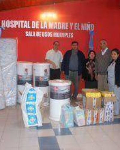 Importante donaci�n de C�ritas Formosa