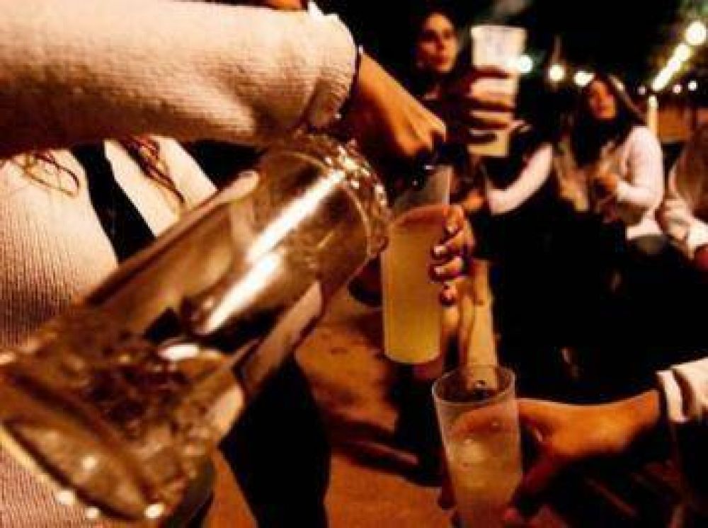 El Rotary instala el debate sobre el alcoholismo en los j�venes