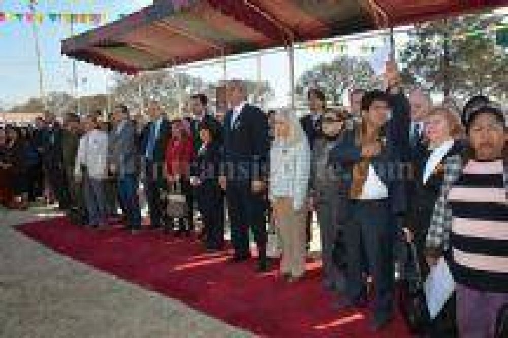 Juan Manuel Urtubey particip� del acto por el aniversario de la declaraci�n de la Independencia de Bolivia
