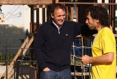 Gabriel Katopodis recorri� obras de renovaci�n de plazas de San Mart�n