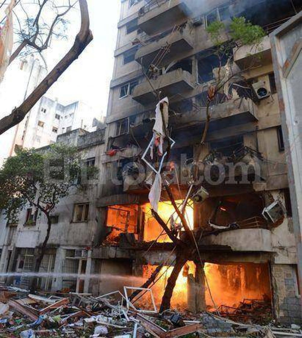 Al menos 12 muertos y 62 heridos en la explosi�n de Rosario