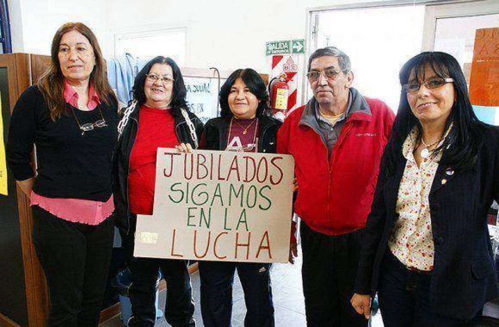 Jubilados del IPAUSS decidieron suspender protesta que llevaba 90 d�as consecutivos