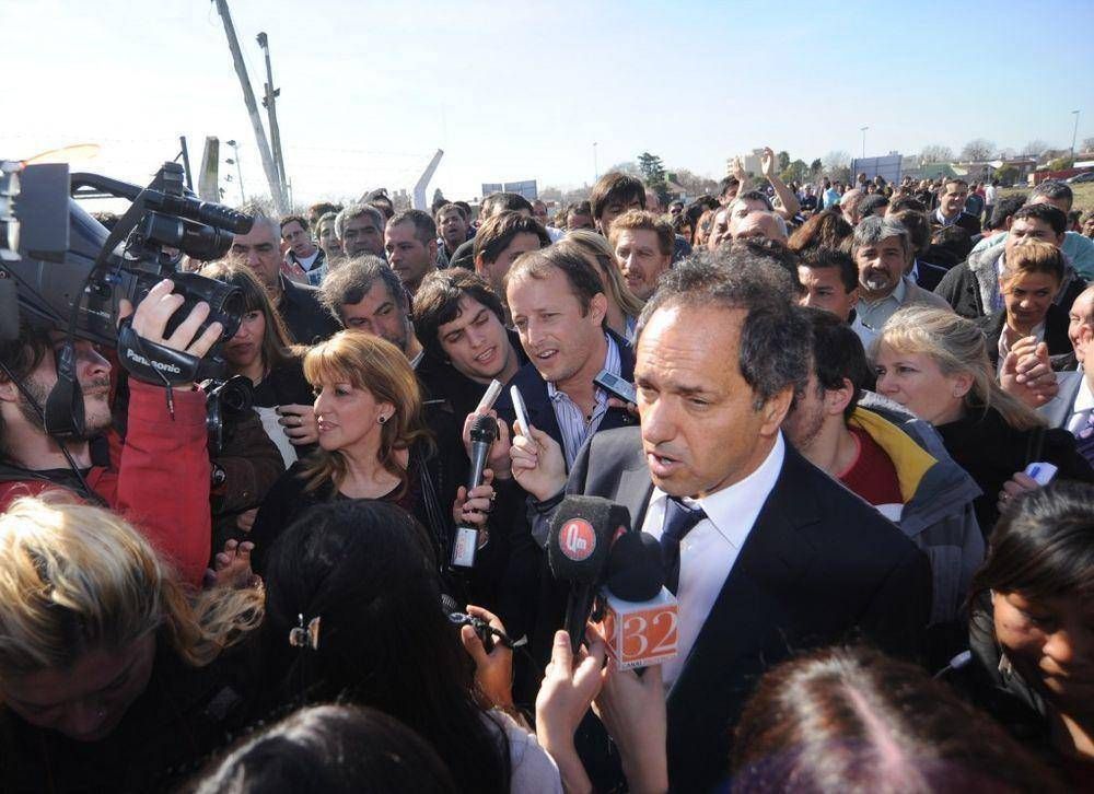 Insaurralde visit� obras en La Plata y se mostr� �muy confiado� para el domingo