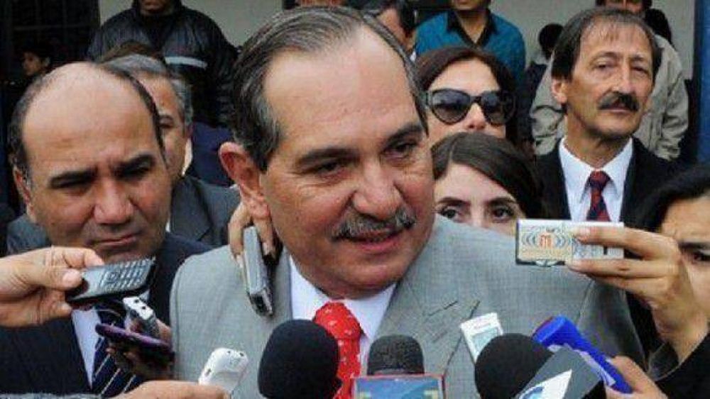Alperovich se siente el gobernador �que sufri� m�s ataques de la prensa�
