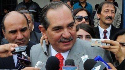 Alperovich se siente el gobernador �que sufri� m�s ataques de la prensa�