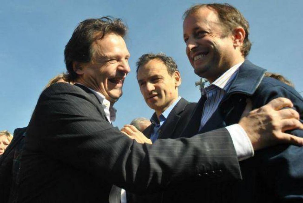 Insaurralde pas� por La Plata para apoyar a Bruera