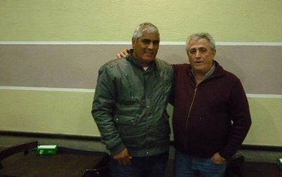 DANIEL GOMEZ Y JUAN LAZARTE RECORREN LANUS Y CHARLAN CON VECINOS