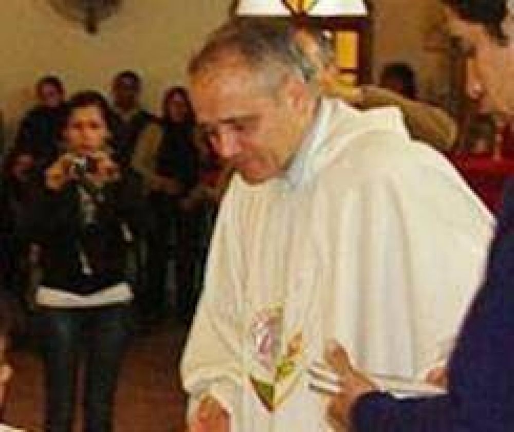 Ahora Ilarraz quiere volver a su cargo de p�rroco en Monteros