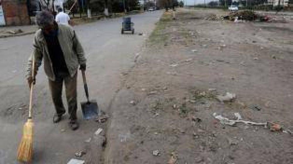 En menos de 48 horas renace un basural tras una limpieza