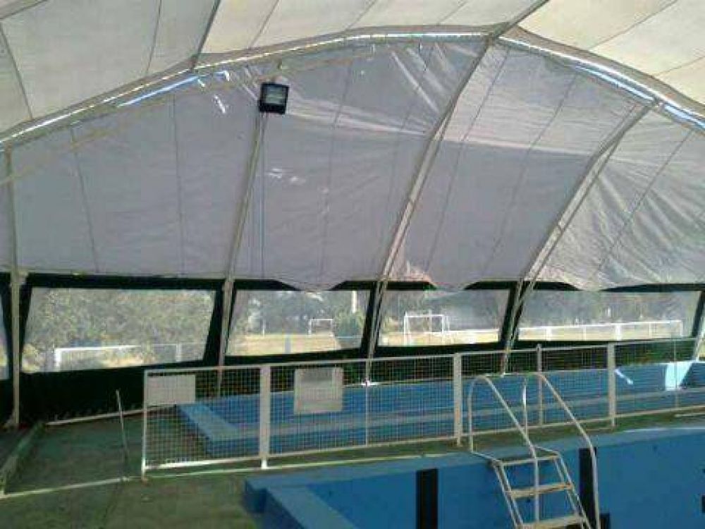 Los Andes inaugura la pileta climatizada
