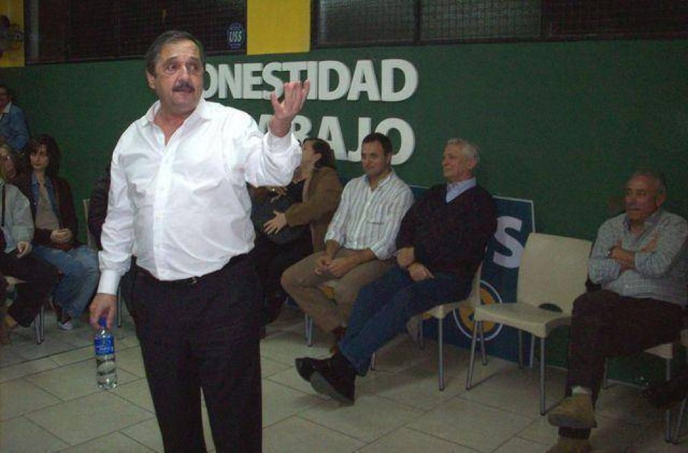 Alfons�n pidi� �trabajar para que Daniel Ivoskus gane las elecciones�