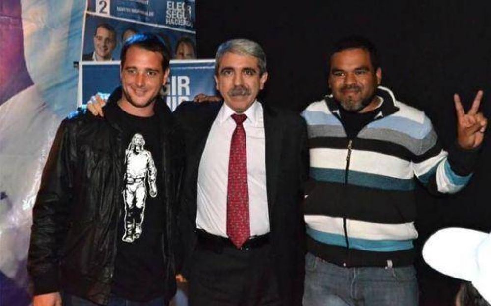 An�bal Fern�ndez reuni� a los fiscales y candidatos del FpV en Del Viso