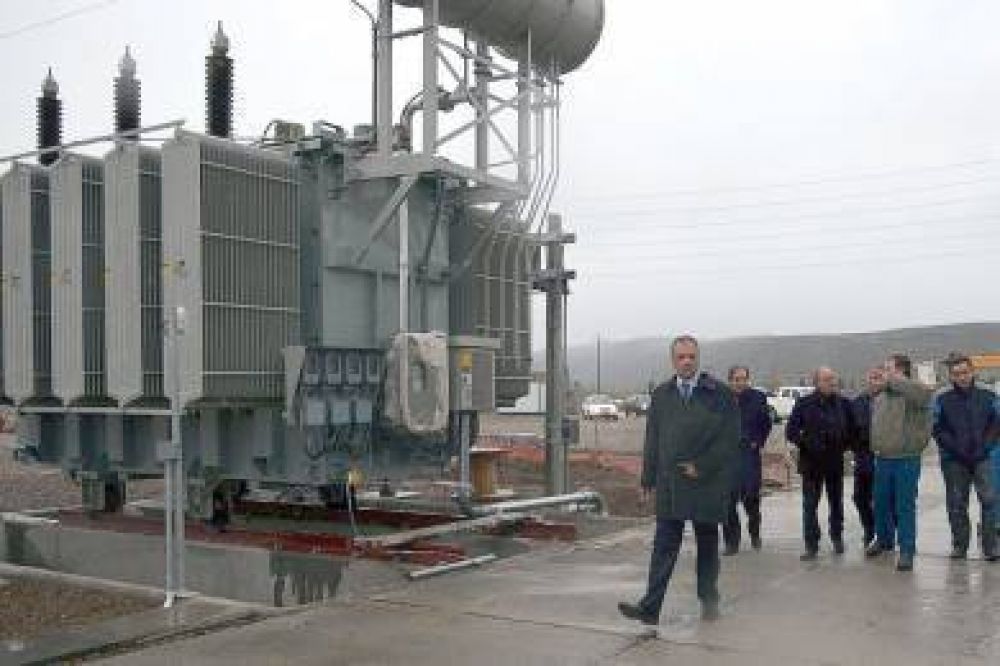 Buzzi y Di Pierro supervisaron obras estrat�gicas para Comodoro