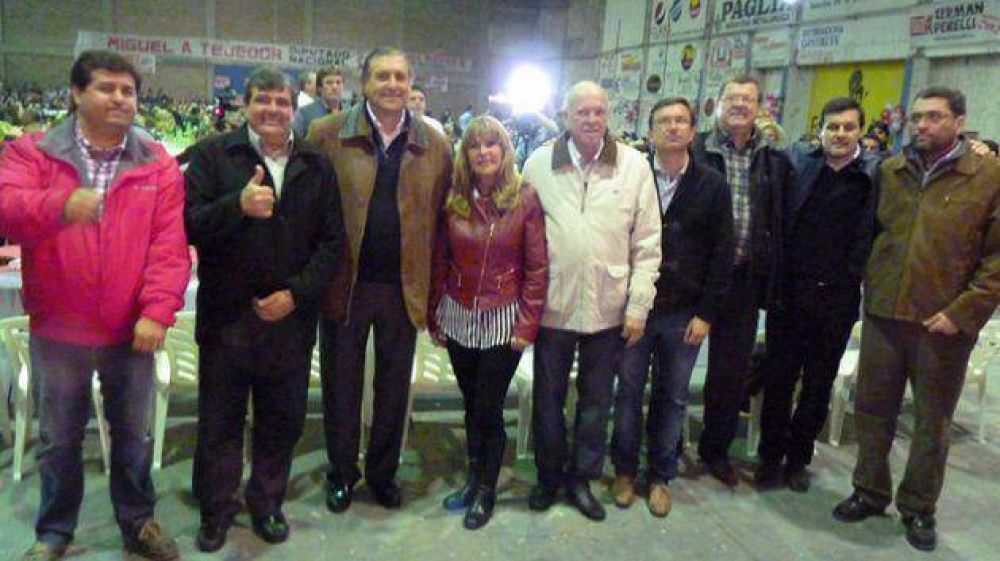 Se suspendi� la actividad pol�tica por el duelo nacional