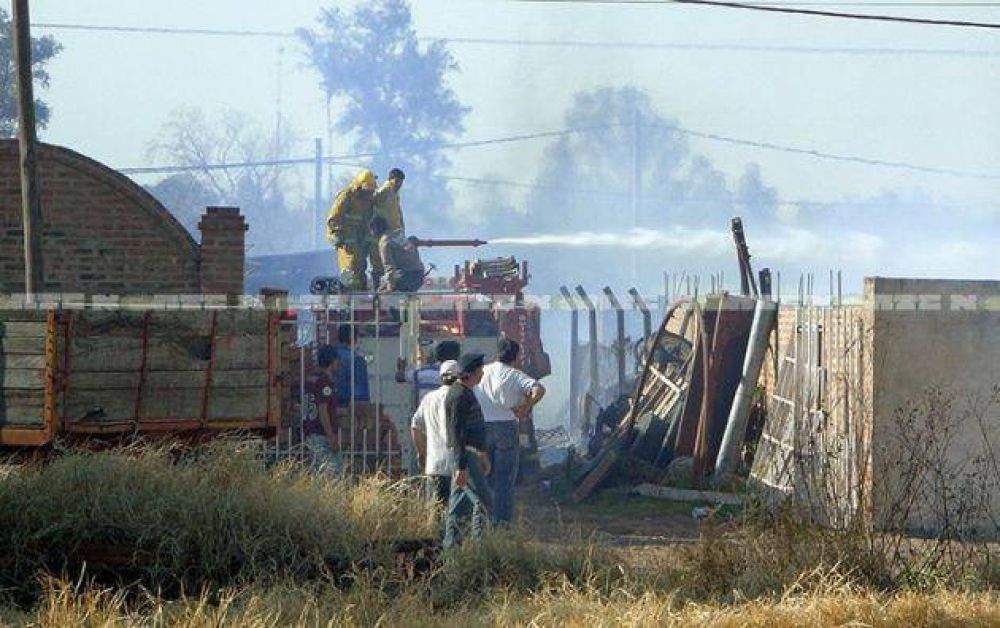 Quitilipi: Voraz incendio en carpinter�a