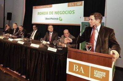 Lan�s: Scioli e Insaurralde junto a D�az P�rez en un encuentro