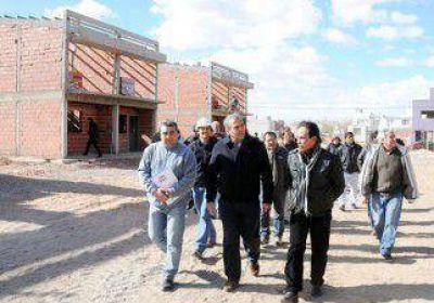 Sapag alert� por presencia de armas 