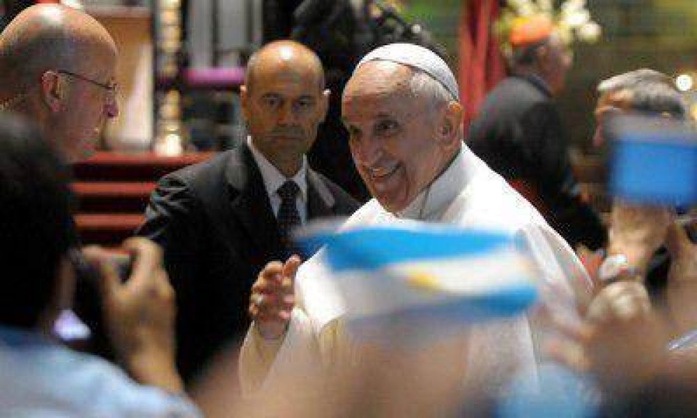 En San Rafael, piden al Papa que ordene el regreso de un cura acusado de delitos de Lesa Humanidad