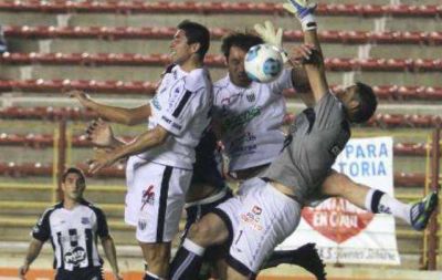 Estudiantes de Caseros elimin� a la "T" de la Copa Argentina