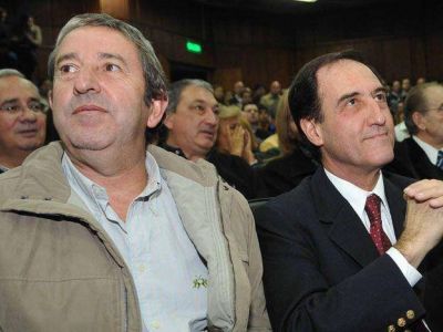 Cobos e Iglesias suspendieron sus campa�as por la tragedia de Rosario