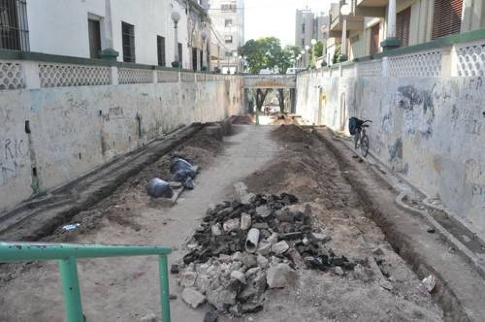 Obras en la bajada de calle Belgrano