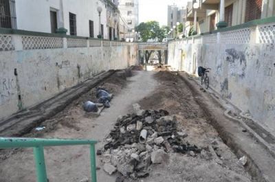 Obras en la bajada de calle Belgrano