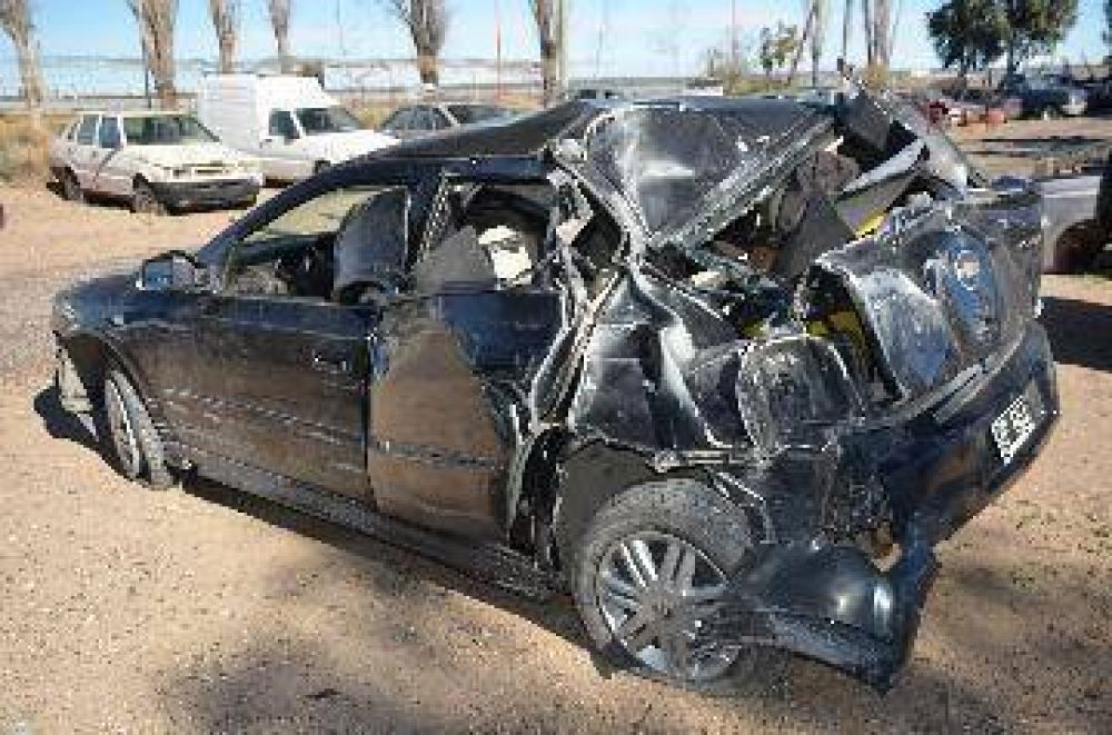 Una mujer muri� al volcar cerca de San Antonio