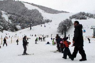 El Catedral luce a pleno y cubierto de nieve