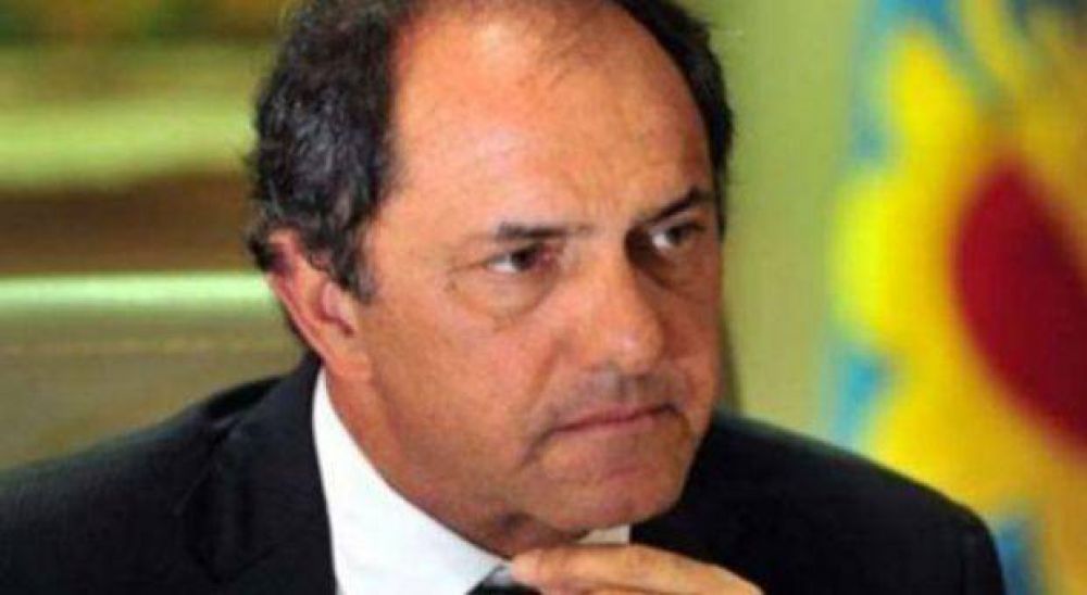 Scioli puso a la Provincia �a disposici�n� de las autoridades rosarinas