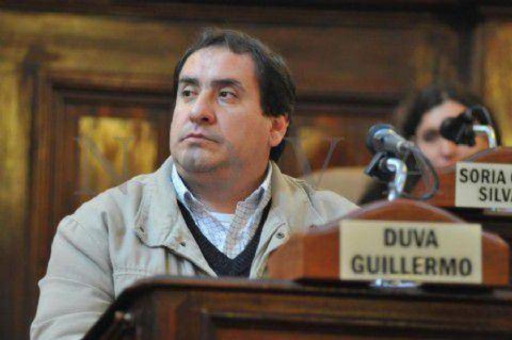La Plata: fuga de dirigentes al massismo; el radical Guillermo Duva, nueva "incorporaci�n"