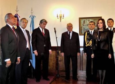 La Embajada de Paraguay condecor� a Adolfo Rodr�guez Sa�