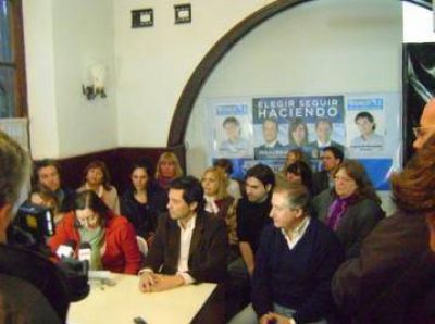 Para la lista 2, "los une el odio al gobierno nacional y popular"