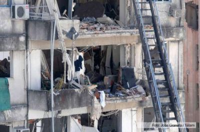 Contin�a la b�squeda de once personas tras la explosi�n del edificio en Rosario