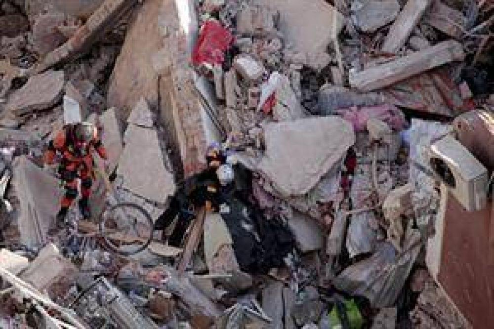 Un juez recorri� el edificio de la explosi�n para "corroborar" los dichos del gasista