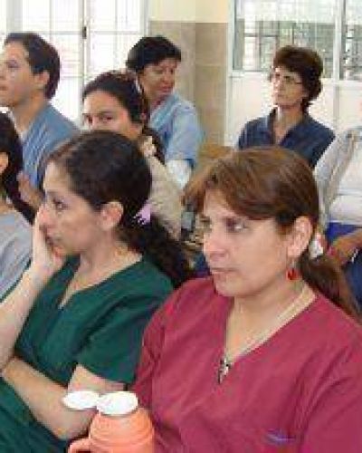 Capacitan a recursos humanos del Nam-Qom en salud del adolescente