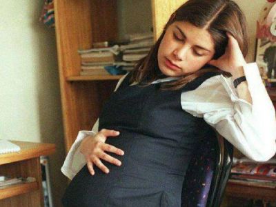 Quieren 120 d�as de licencia por maternidad para las estudiantes