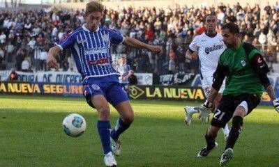Castill�n sobre la falta que no le dieron: "Fue un penal claro, me pate� el pecho"