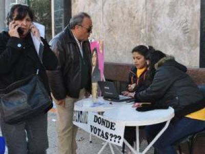 Los candidatos cerraron sus campa�as por la peatonal
